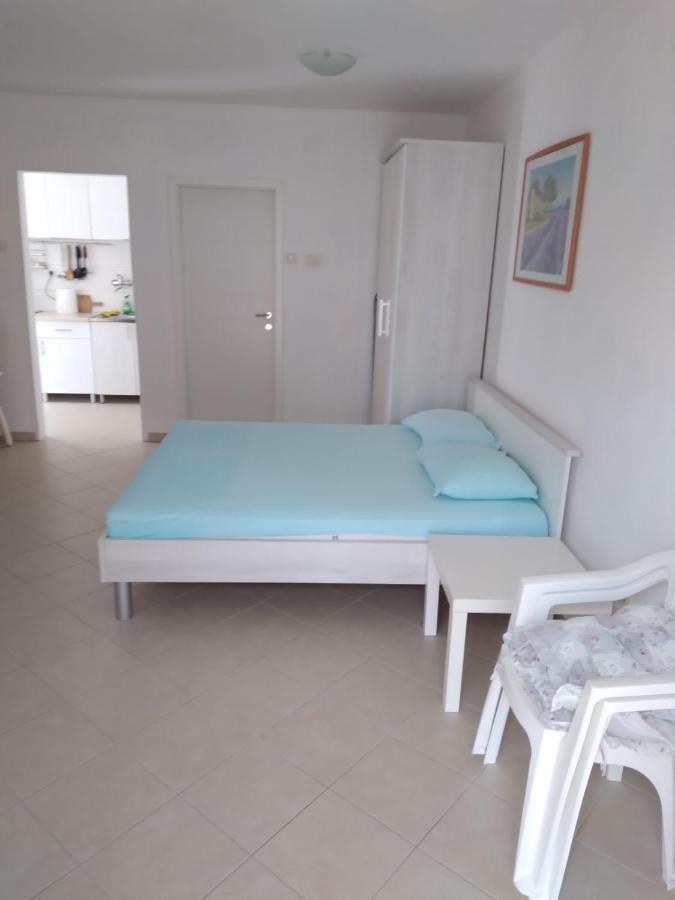 Apartment Perla - 150M From The Sea Нови Винодолски Екстериор снимка